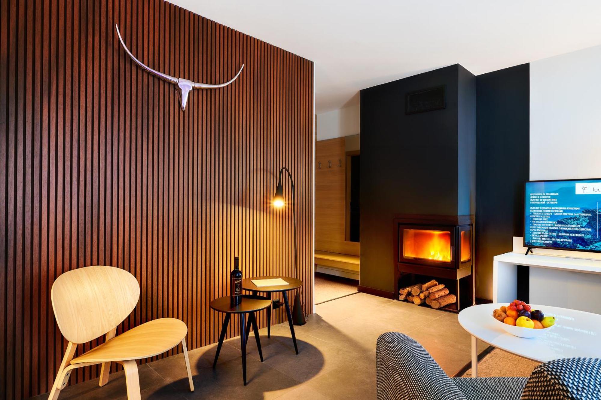 Lucky Bansko Aparthotel Spa & Relax Exterior foto A suite at the Hotel